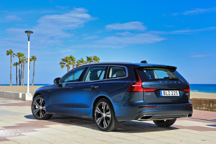  Volvo V60 D4 Inscription 2018 года  (WW) (фото 23 из 40)